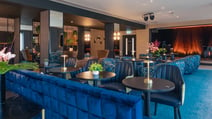 The Live Lounge bar provides the perfect setting to keep drinks and conversation flowing.